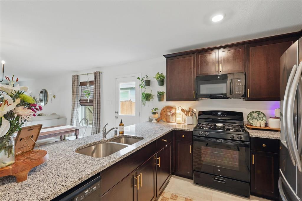 Trinity Xing Ph 6a - Residential