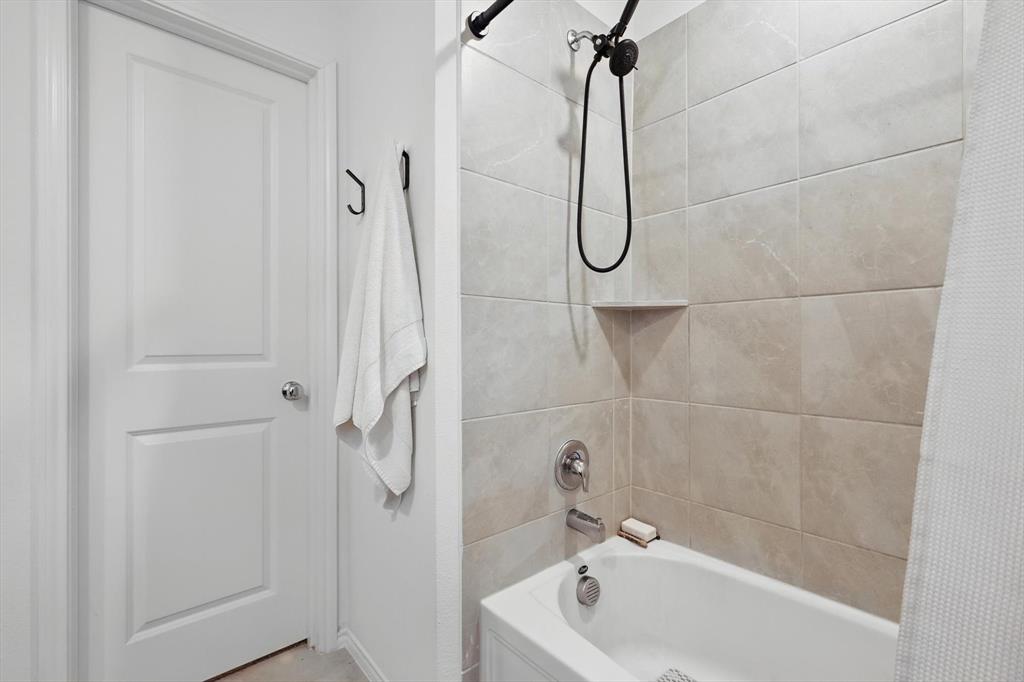 Trinity Xing Ph 6a - Residential