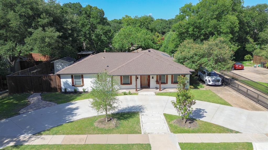 900 Westbrook Drive