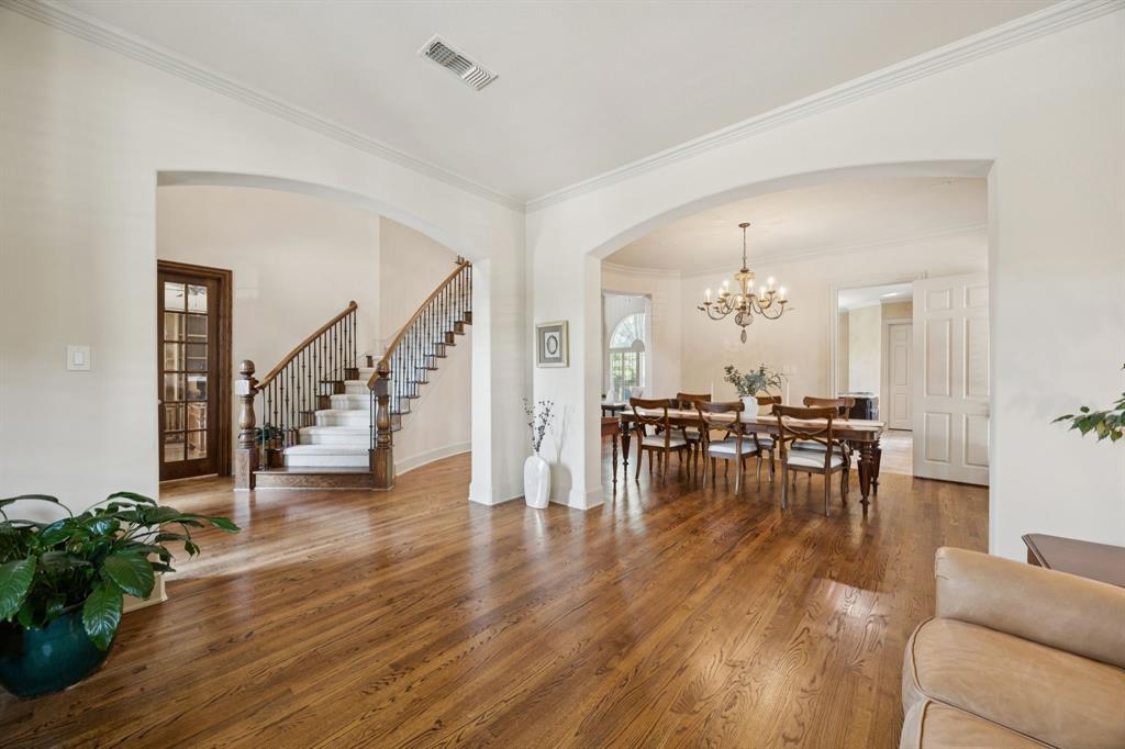 1308 Pecos Trail