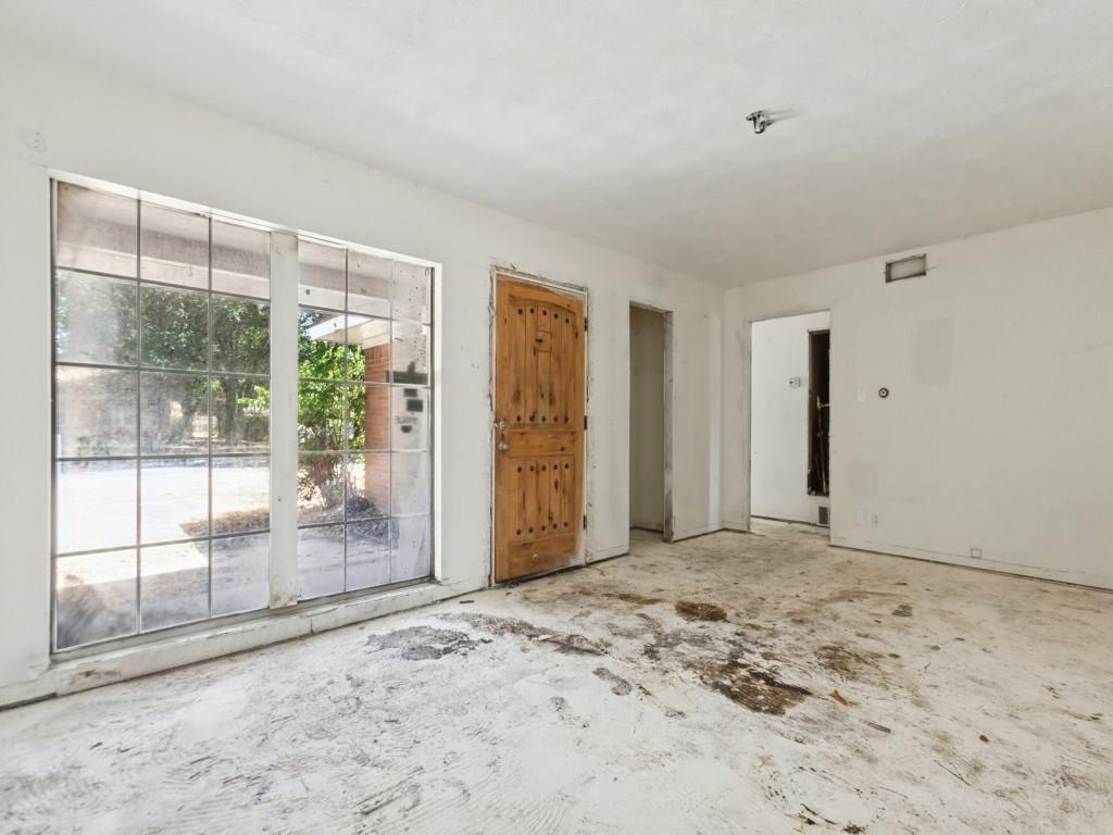 8917 Freeport Drive