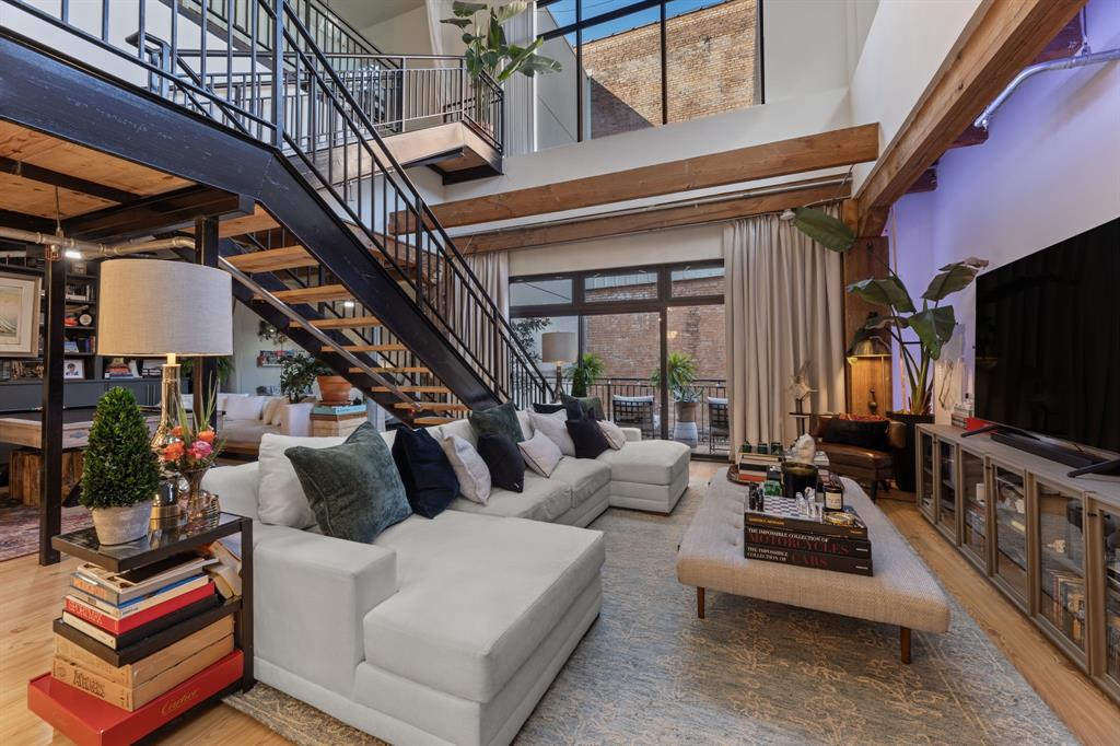 Elm Place Residences - Residential