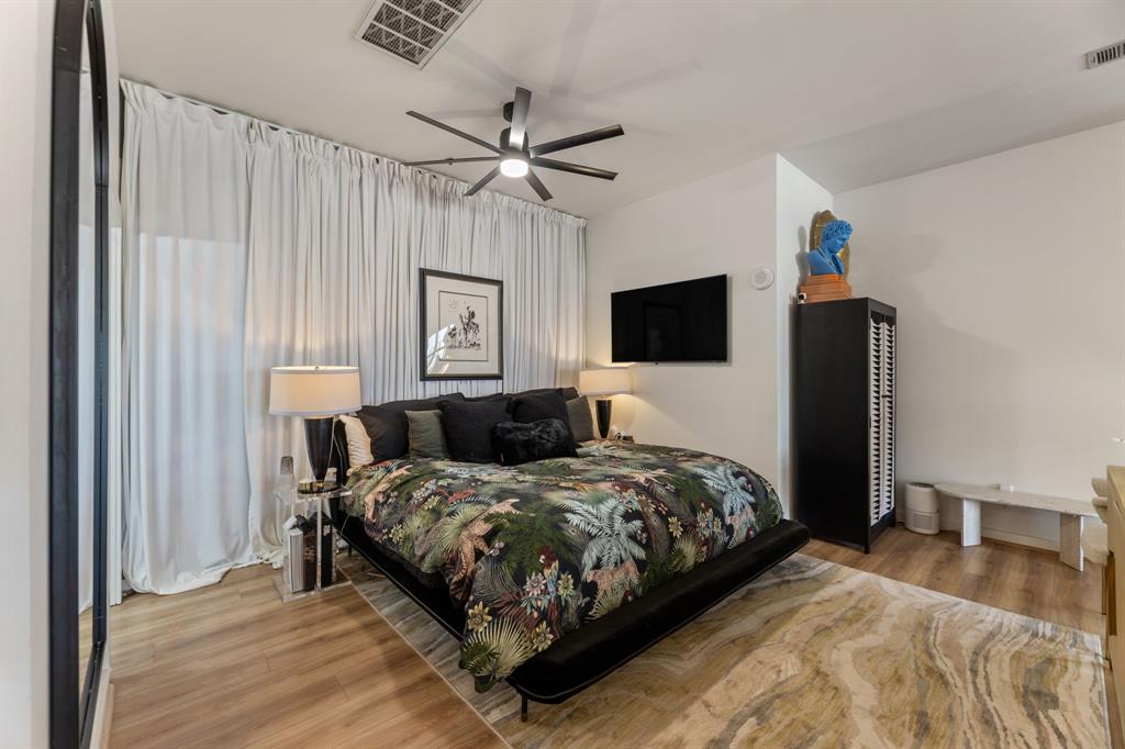 Elm Place Residences - Residential