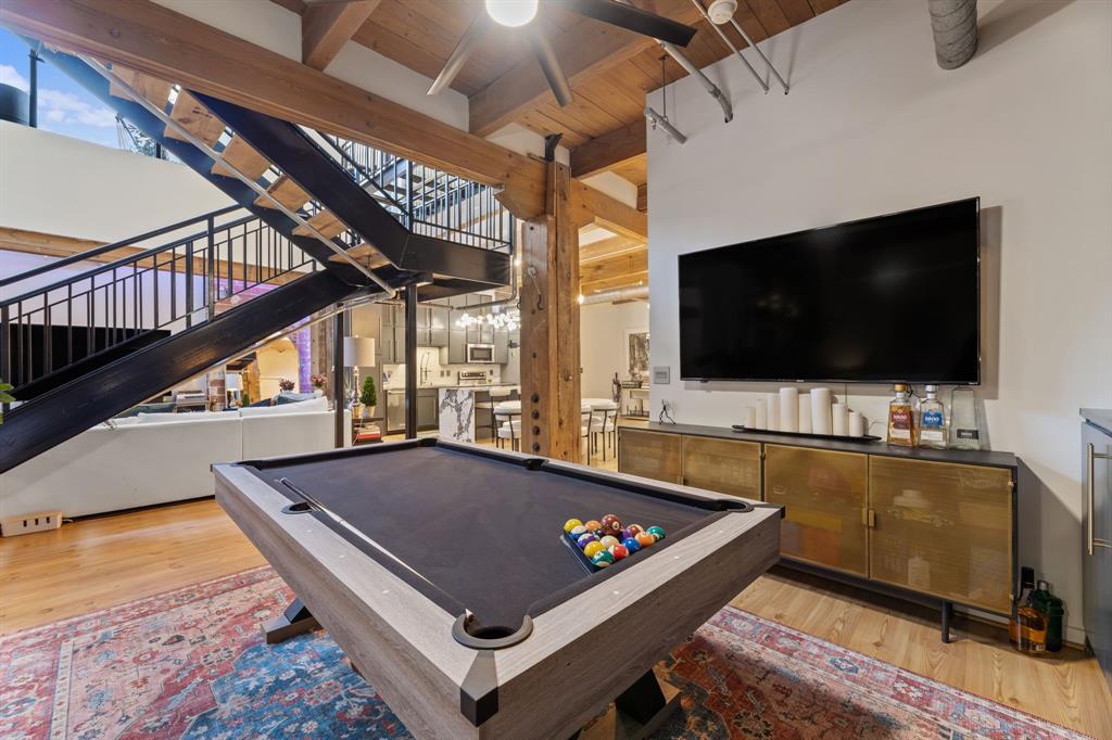 Elm Place Residences - Residential