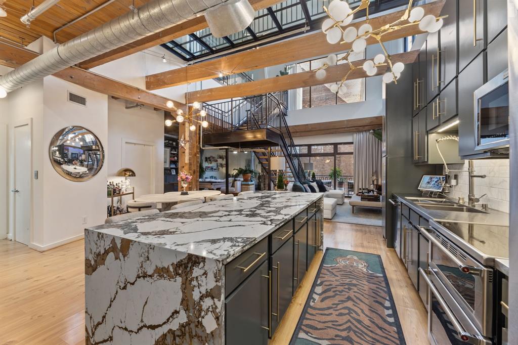 Elm Place Residences - Residential