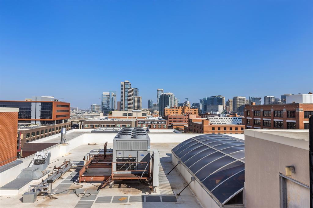 Elm Place Residences - Residential