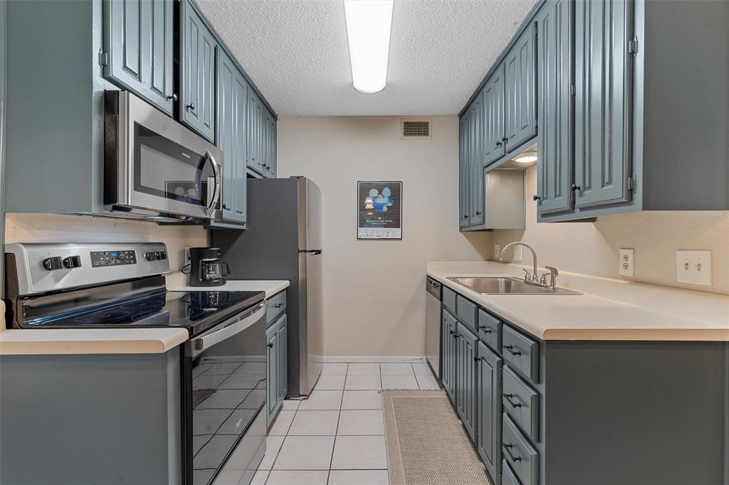 1214 Baylor Avenue 116