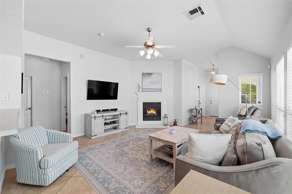 1113 King George Lane