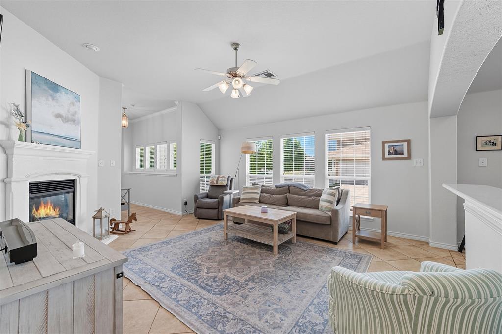 1113 King George Lane