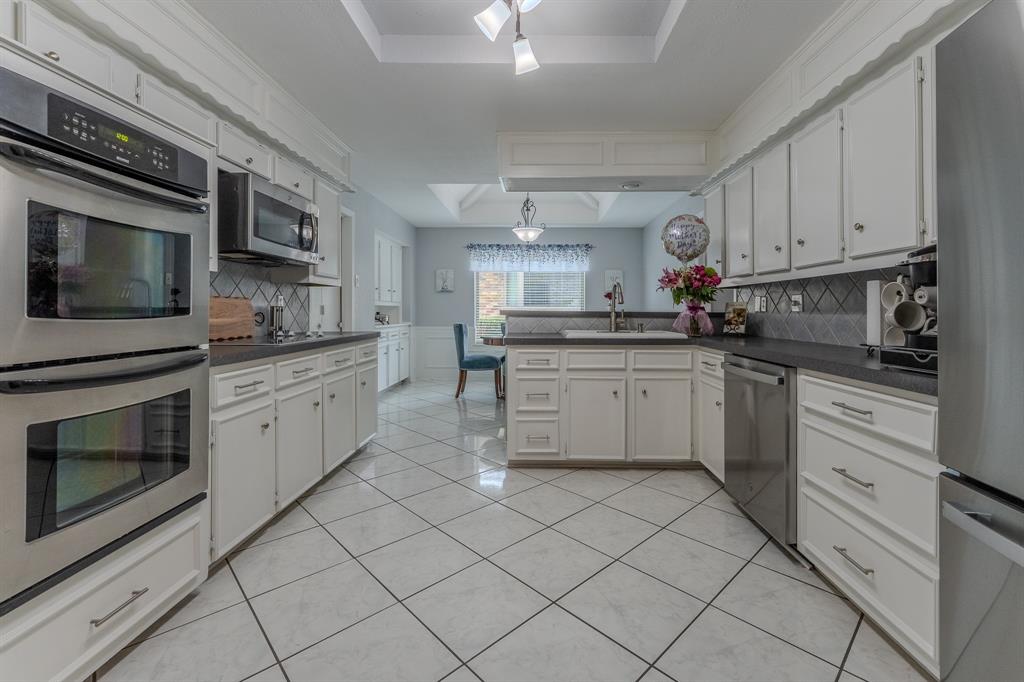12510 Pleasant Valley Drive
