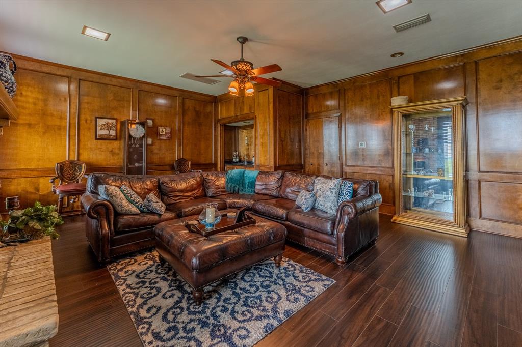 12510 Pleasant Valley Drive