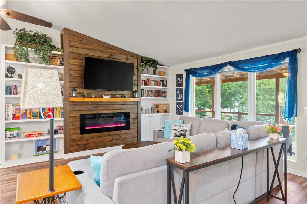 Oakridge Shores - Residential