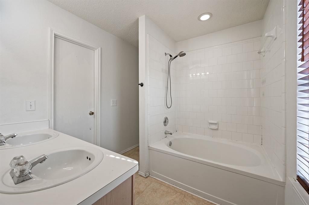 BENT CREEK EST PH IV - Residential