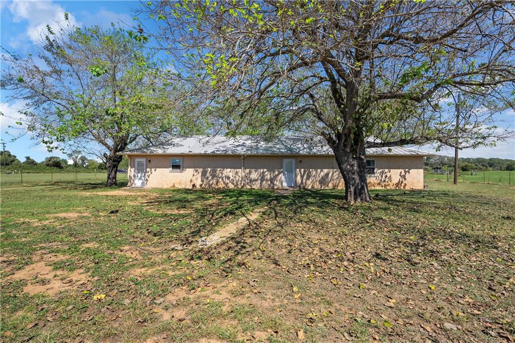 Tomas De La Vega - Residential