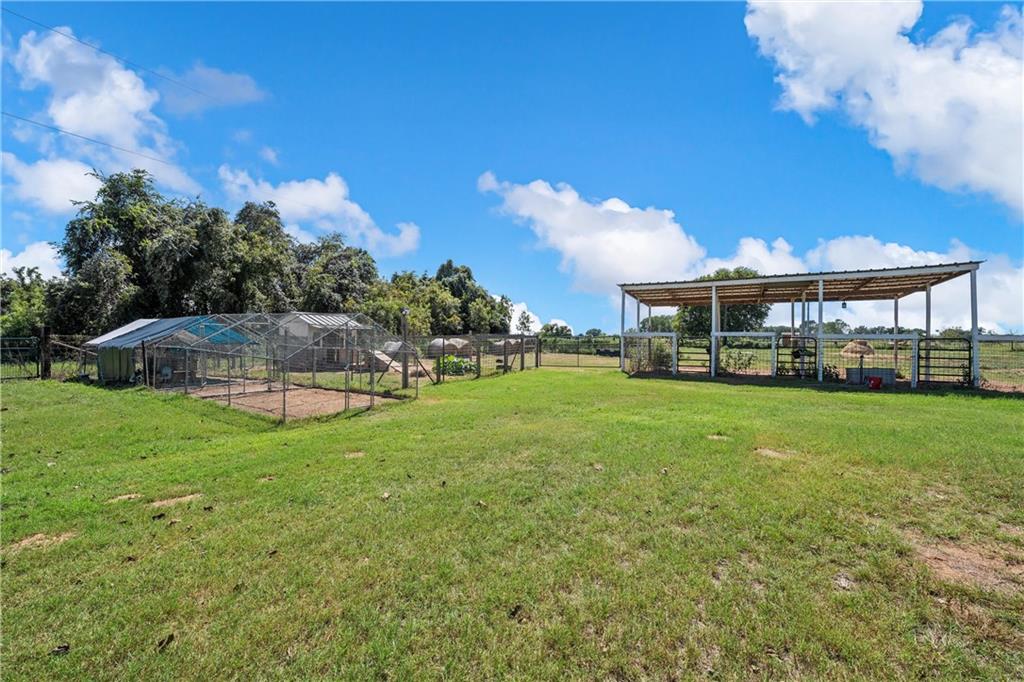 Tomas De La Vega - Residential