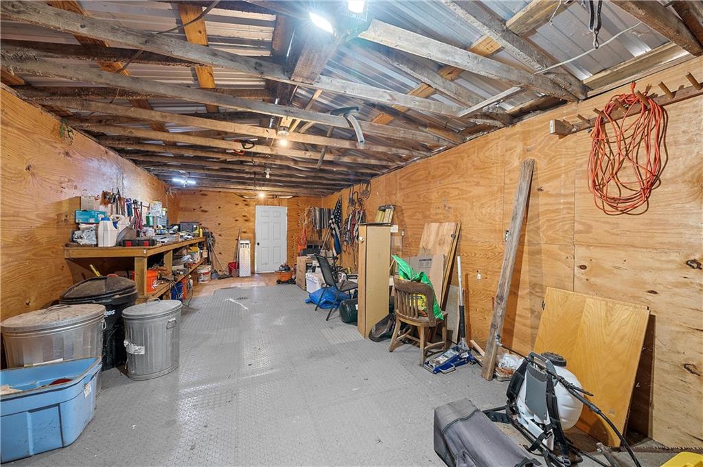 Tomas De La Vega - Residential