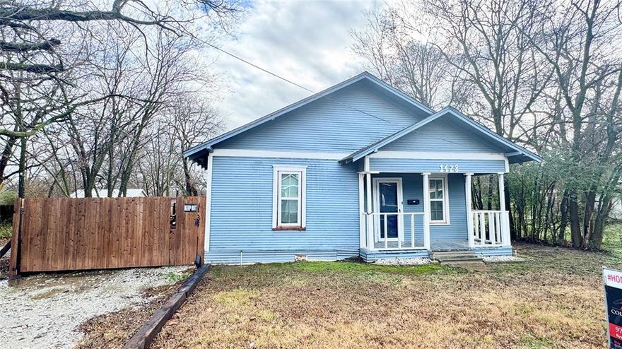 You have to see this adorable home! This two bedroom, one bath is simply waiting for its new owners to call it their own.