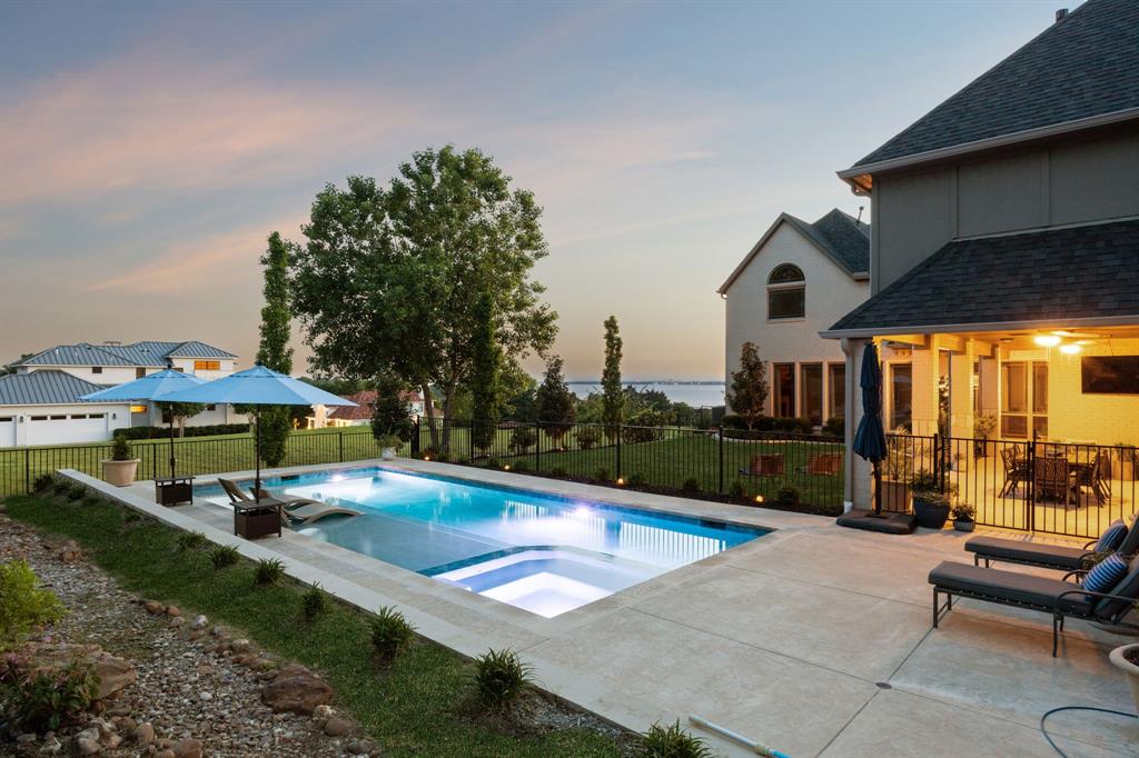 2413 Versailles Drive