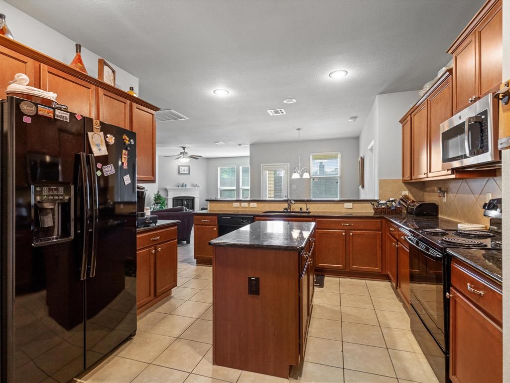 Cross Oak Ranch Ph 3 Tr - Residential