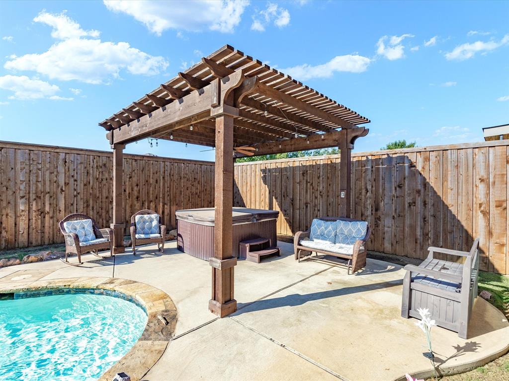 Cross Oak Ranch Ph 3 Tr - Residential