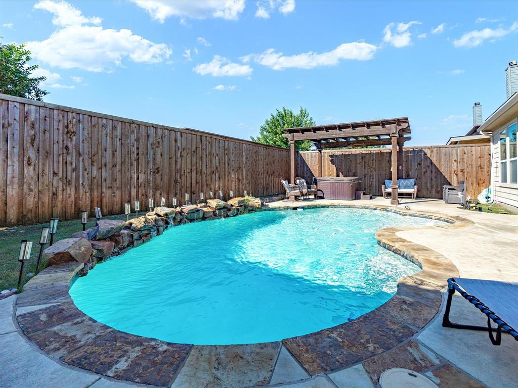 Cross Oak Ranch Ph 3 Tr - Residential