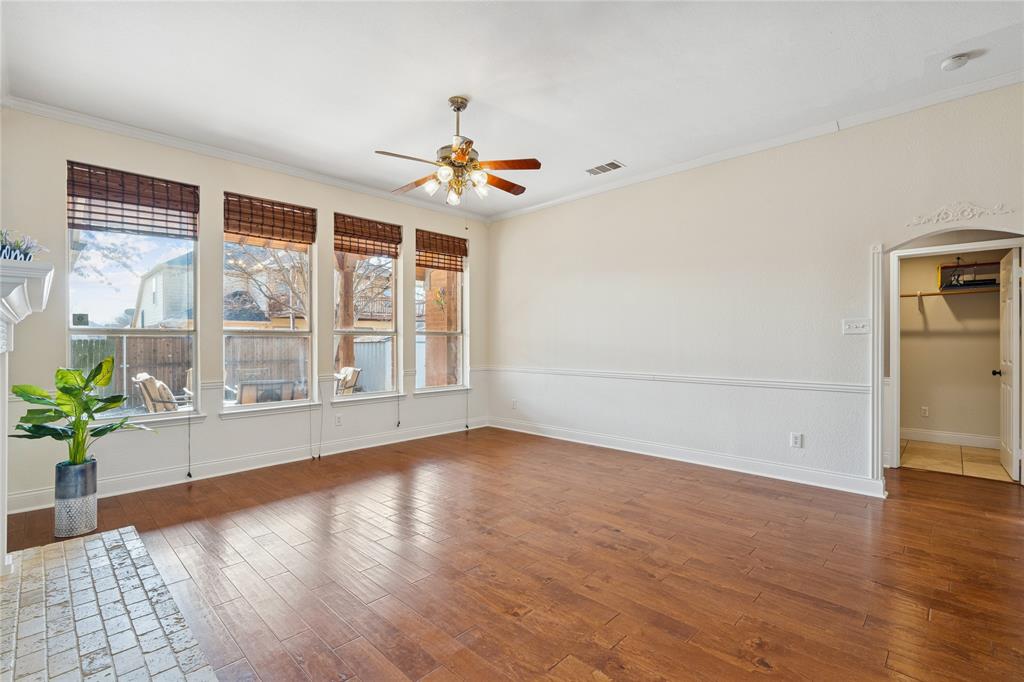 342 Stately Oak Lane