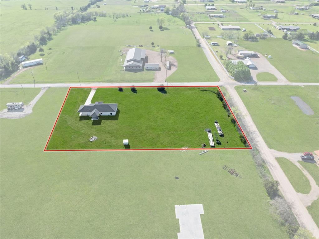 1706 County Road 35400