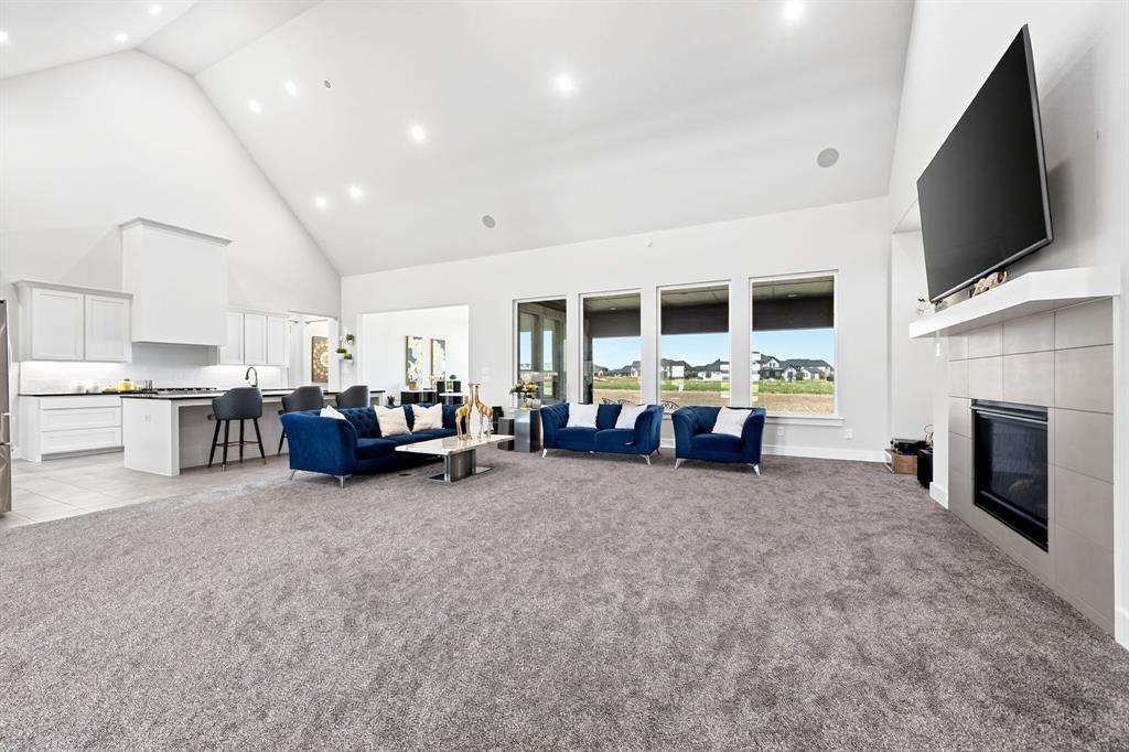 5501 Somerset Drive