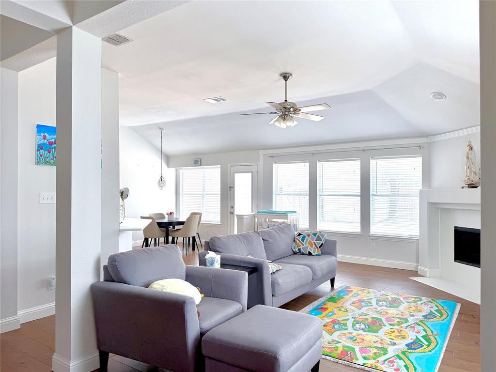 3106 Pecan Meadow Drive
