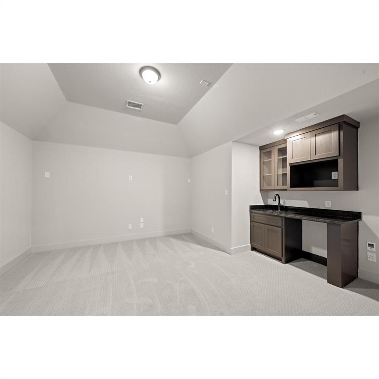 Broadmoor Estates - Residential