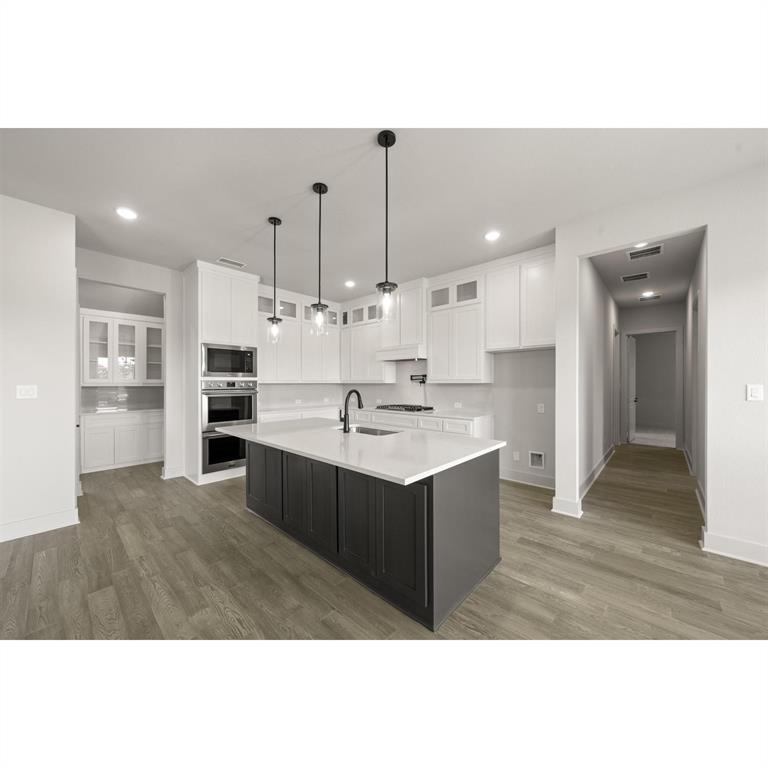 Broadmoor Estates - Residential