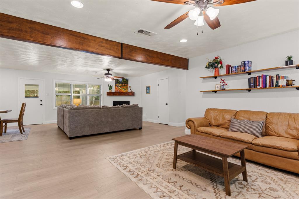 704 W Elizabeth Drive