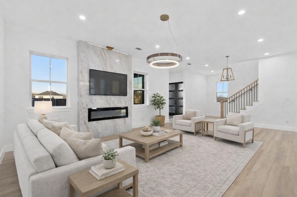 2703 Stonecrest Drive