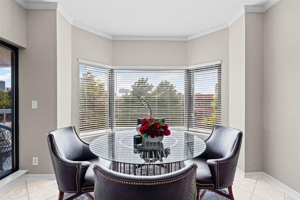 Latour Condo - Residential