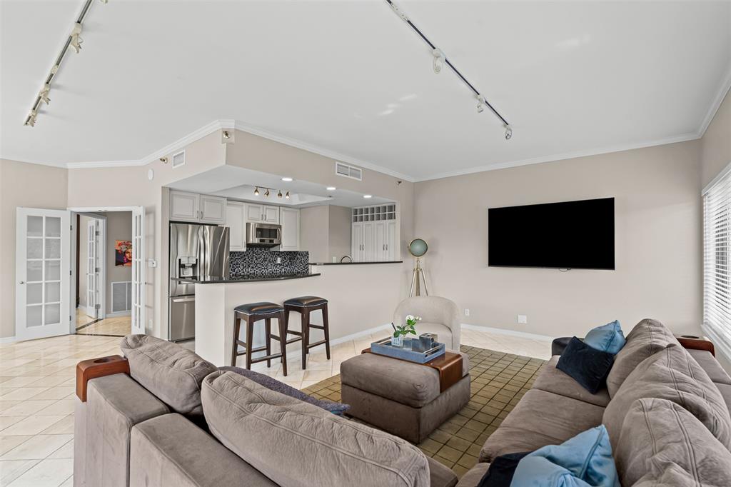 3030 Mckinney Avenue 306