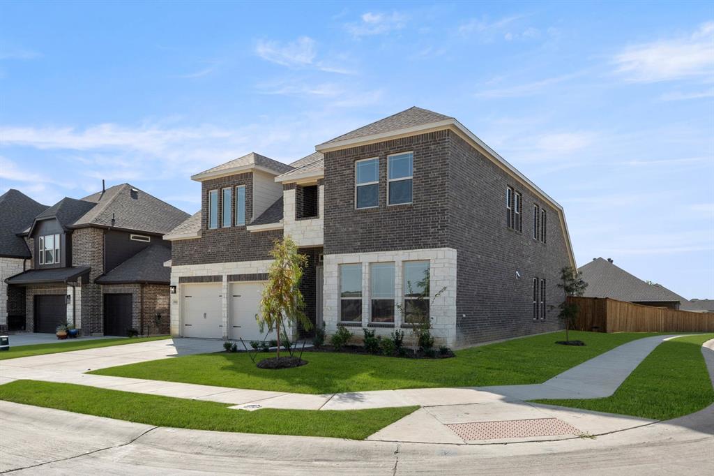 1041 Moss Grove Trail