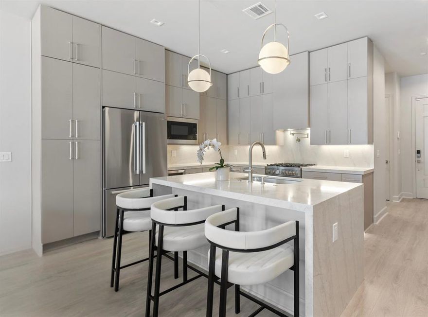 *Ask about Buyer Incentives and getting an interest rate as low as 4.75% with the Preferred Lender!* 

Welcome to 1900 S Ervay, a pinnacle of modern luxury living on the edge of Downtown Dallas. This exclusive new construction condominium building sets the standard for sophisticated urban living, offering world-class amenities, & breathtaking views. Situated in the vibrant Cedars neighborhood, residents enjoy easy access to the city's finest dining, shopping, entertainment, and cultural attractions. This architectural masterpiece boasts 58 luxury condominium units, each meticulously crafted with the finest materials & attention to detail. This particular unit is 1 Bed, 1.5 Bath boasting a total of 898 SF with gorgeous views of Downtown Dallas. Upon entering your private residence, you are met with an expansive living space flooded with natural light, high ceilings, designer fixtures, & premium finishes that evoke a sense of refined elegance throughout. Residents enjoy access to a full suite of resort-style amenities, including a community reflection pool, state-of-the-art fitness center, media room, wine room, game room, clubhouse, conference room, dog run with a dog washing station, pickleball court, putting green, and an outdoor lounge & grilling area.