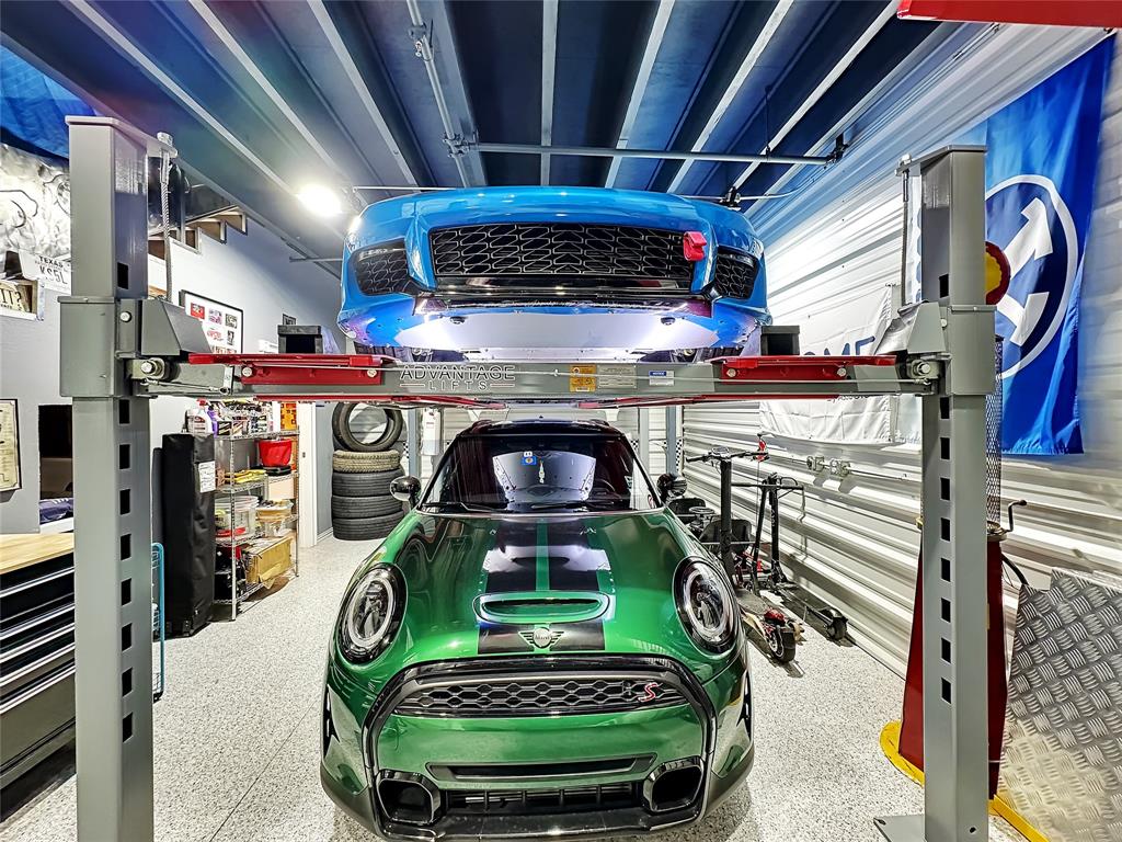 Garages Of Texas At Willow Bend - Commercial Sale