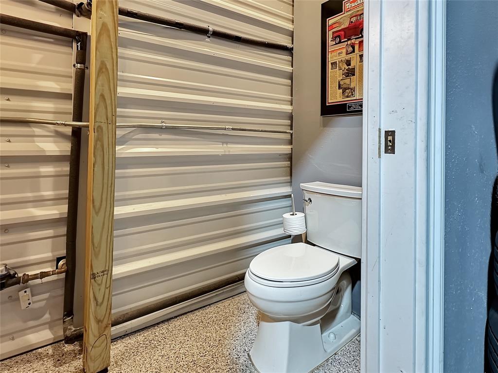 Garages Of Texas At Willow Bend - Commercial Sale