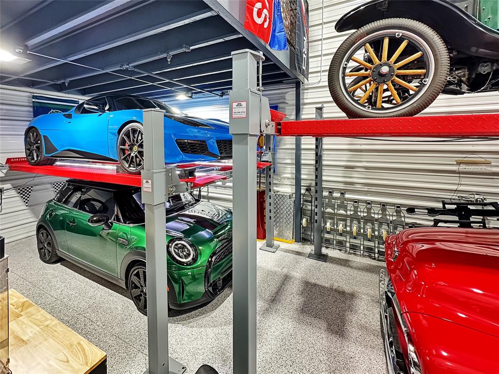 Garages Of Texas At Willow Bend - Commercial Sale