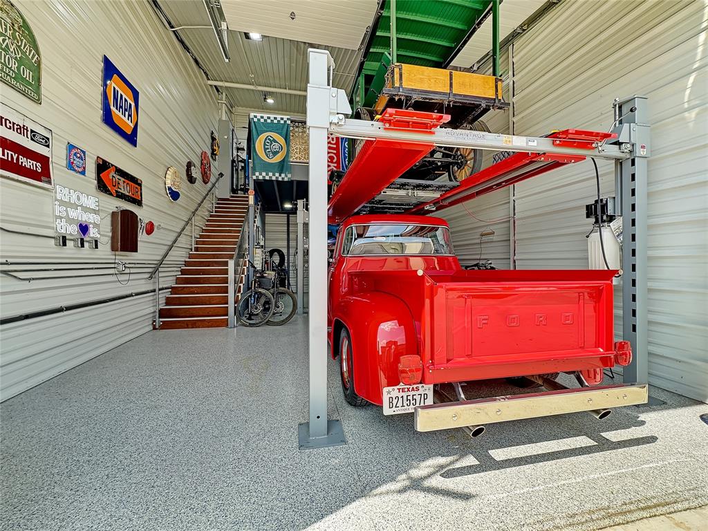 Garages Of Texas At Willow Bend - Commercial Sale