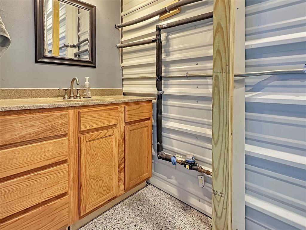 Garages Of Texas At Willow Bend - Commercial Sale