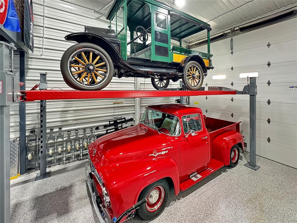 Garages Of Texas At Willow Bend - Commercial Sale