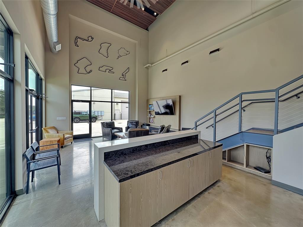 Garages Of Texas At Willow Bend - Commercial Sale