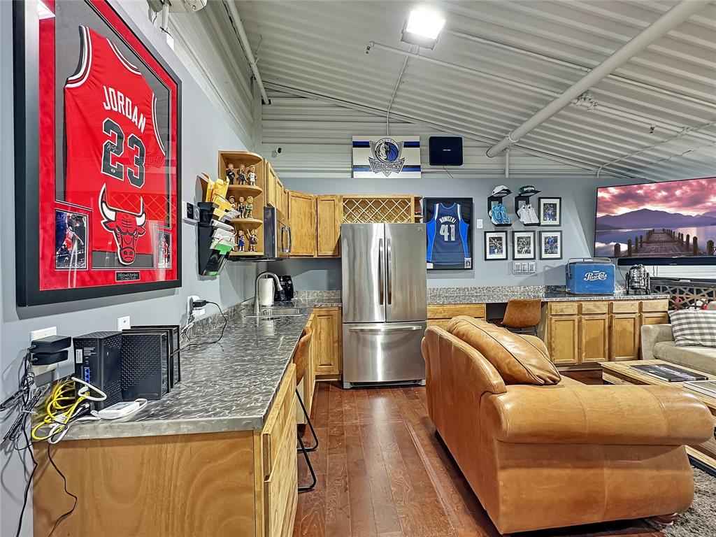 Garages Of Texas At Willow Bend - Commercial Sale