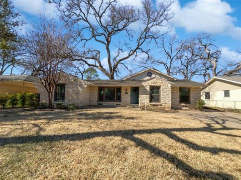 A home in Irving