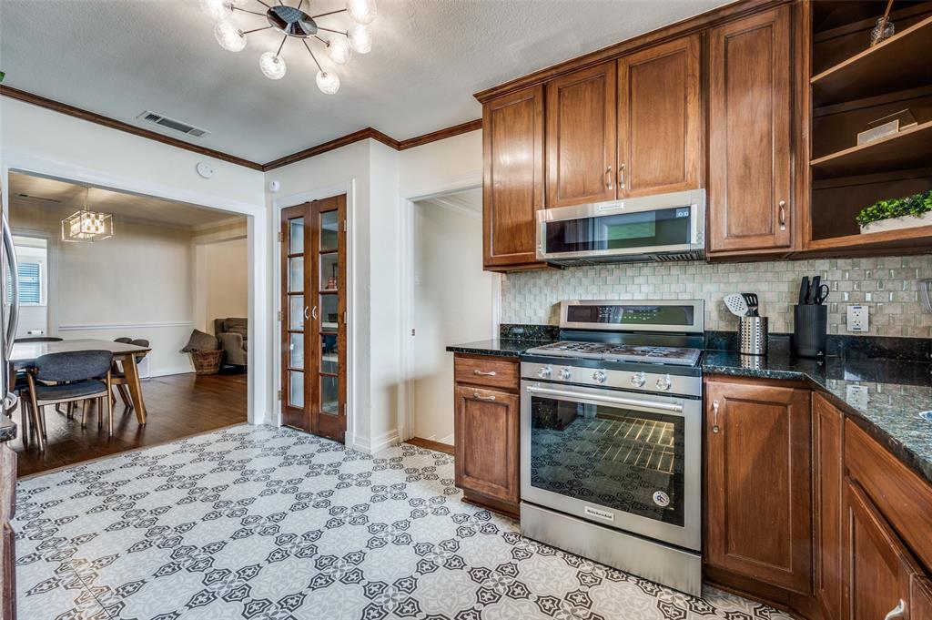 2619 Kingston Street