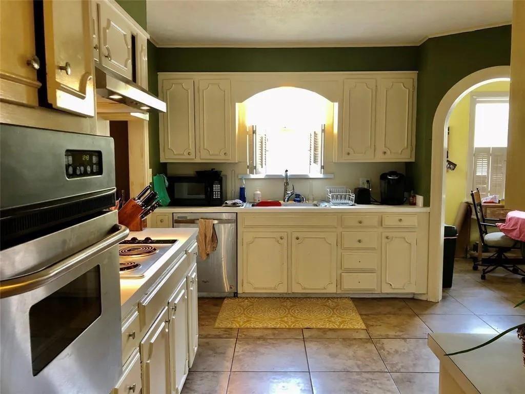 Bluebonnet Hills - Residential Lease