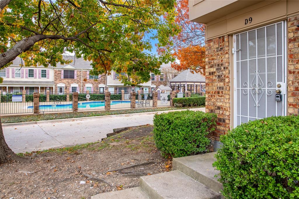 613 Carriagehouse Lane 9