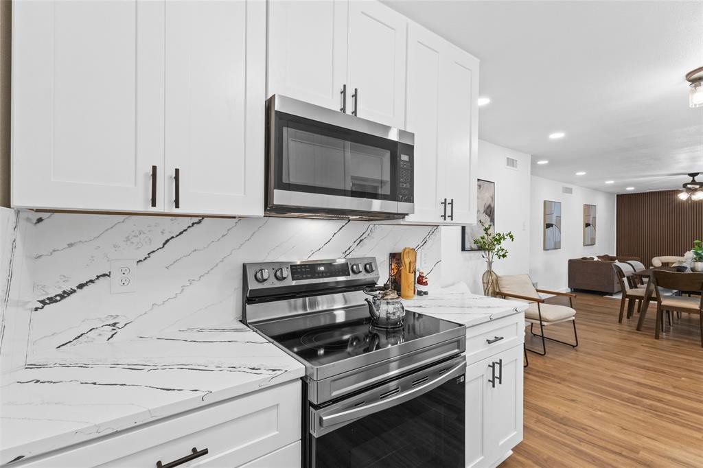 Lake Park Village 01 - Residential